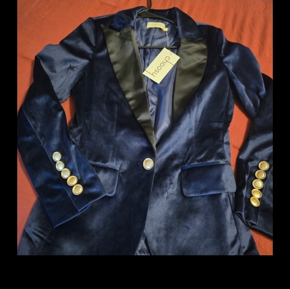 Choosy Women's Navy Blazer with Black Lapel